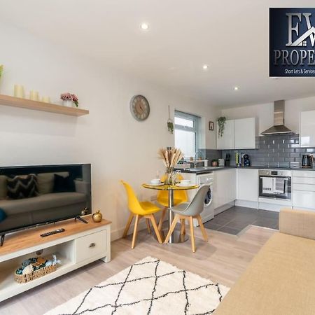 Charming Cosy Getaway Ideal For Leisure & Business Southampton Zewnętrze zdjęcie