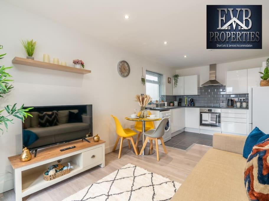 Charming Cosy Getaway Ideal For Leisure & Business Southampton Zewnętrze zdjęcie